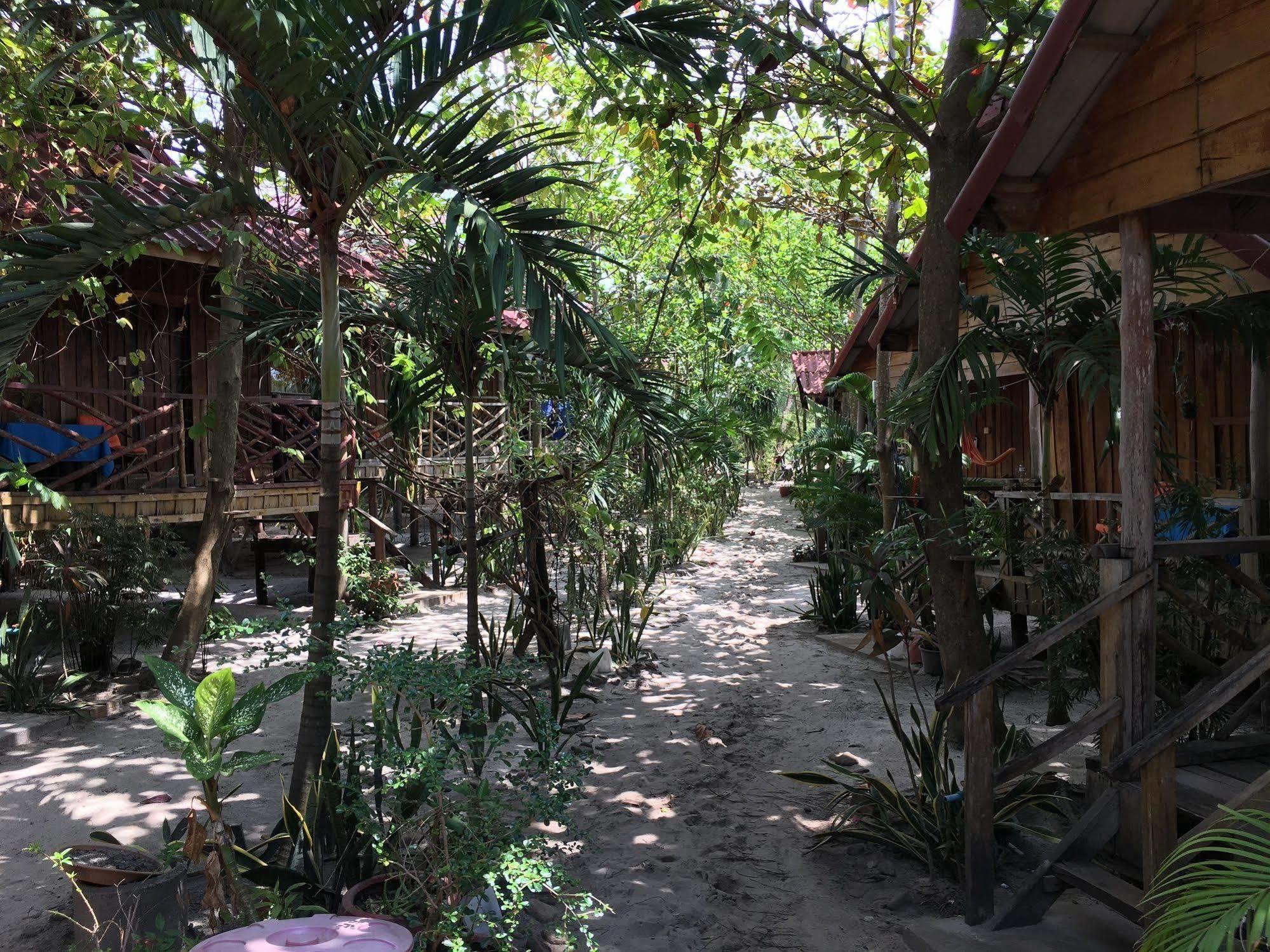 Otres Beach Resort Sihanoukville Exterior photo